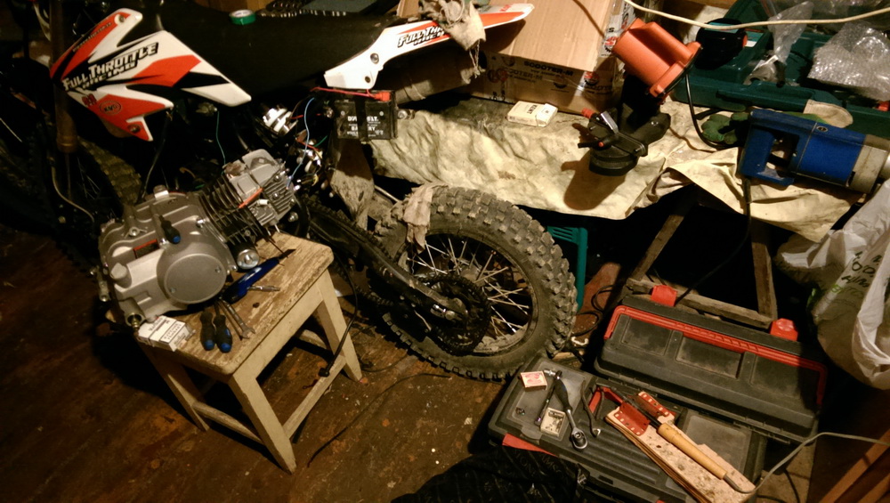 Установка на китайский питбайк KAYO CRF801-7L Classic другого двигателя с электростартером.